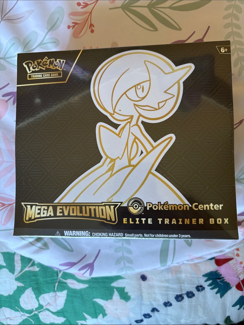 Pokemon Mega Evolution Elite Trainer Box - Black and Gold